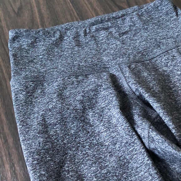 Old Navy elevate compression leggings yoga pants - Picture 4 of 7